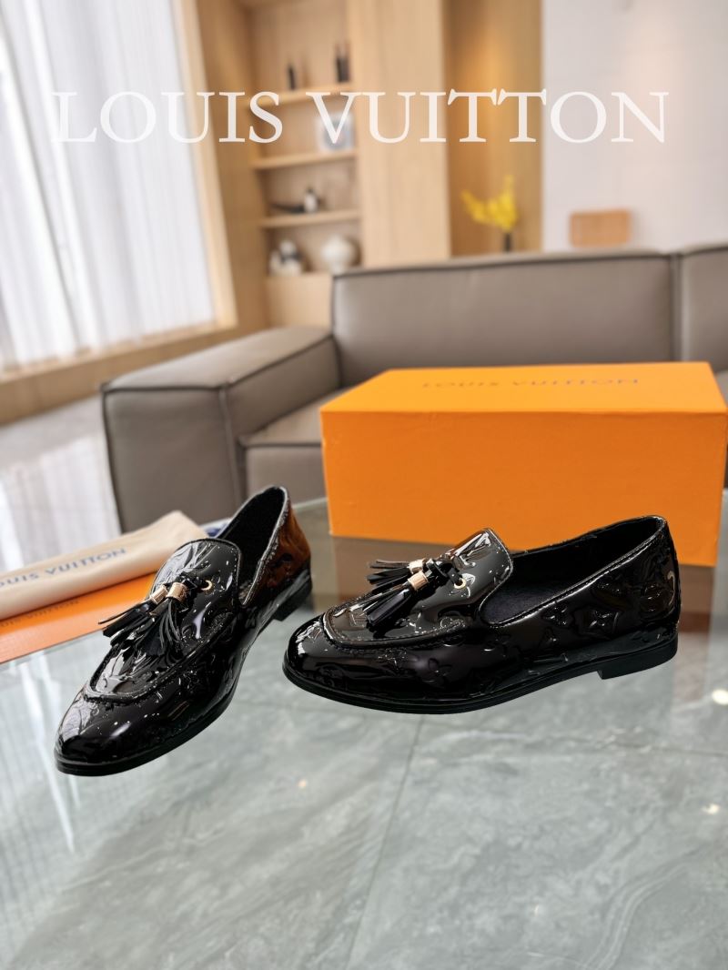 Louis Vuitton Low Shoes